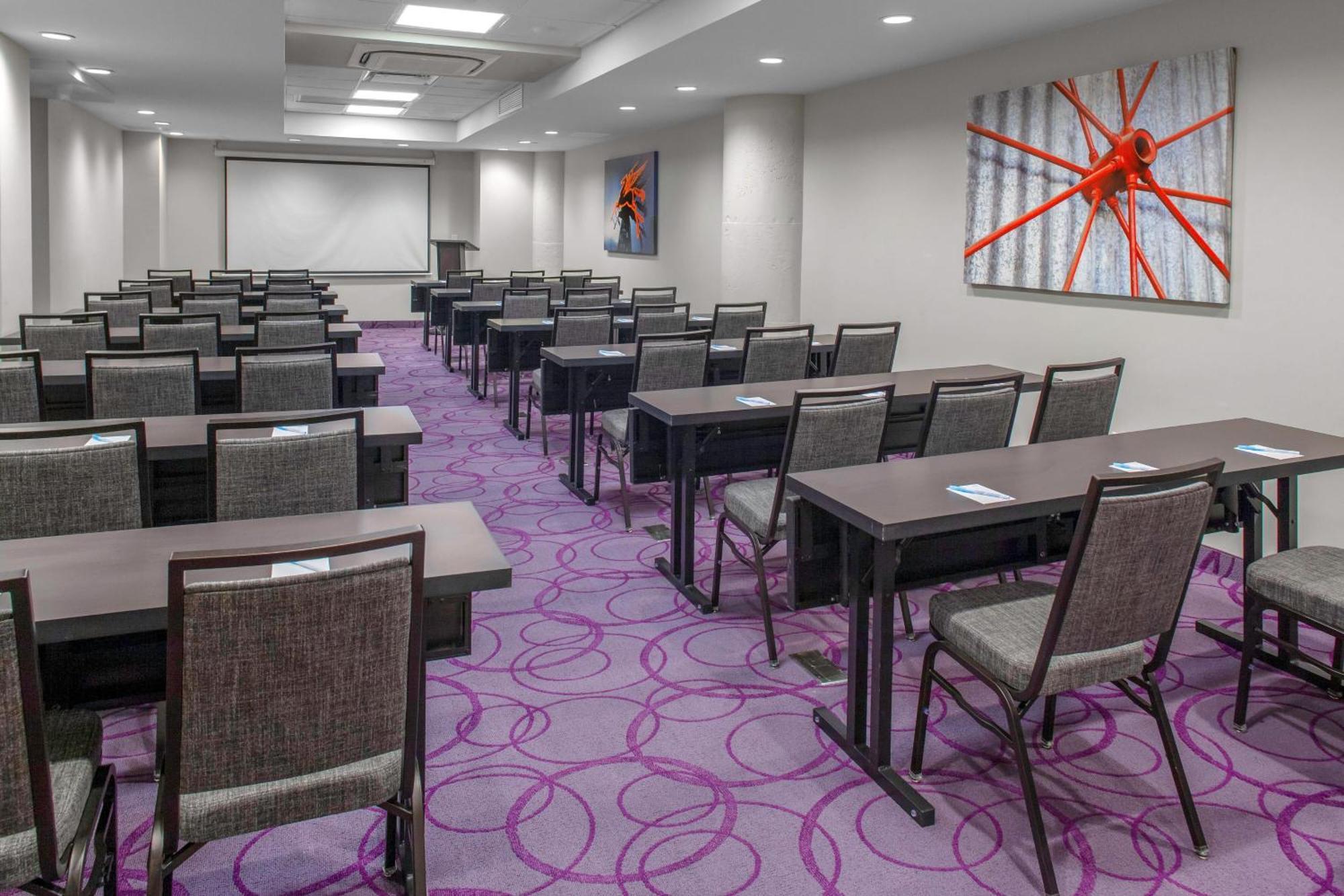 Towneplace Suites By Marriott Dallas Downtown Εξωτερικό φωτογραφία